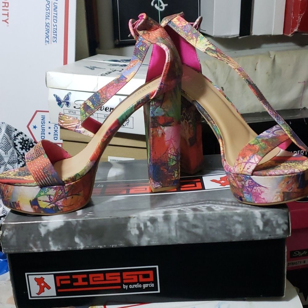 Royge colorful shoes